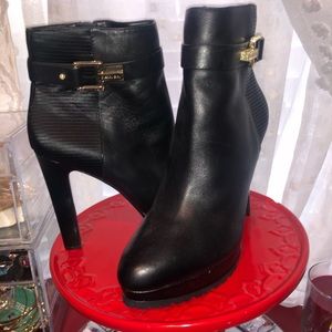 Gianni Bini Black Booties